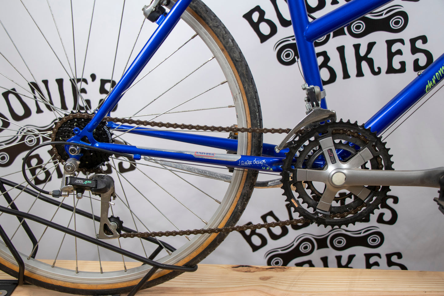 BOONIE'S REFURBISHED Univega Rover T2.5