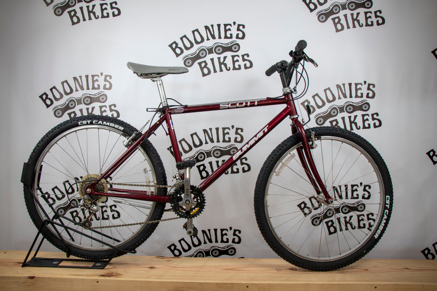 BOONIE'S REFURBISHED Scott Summit