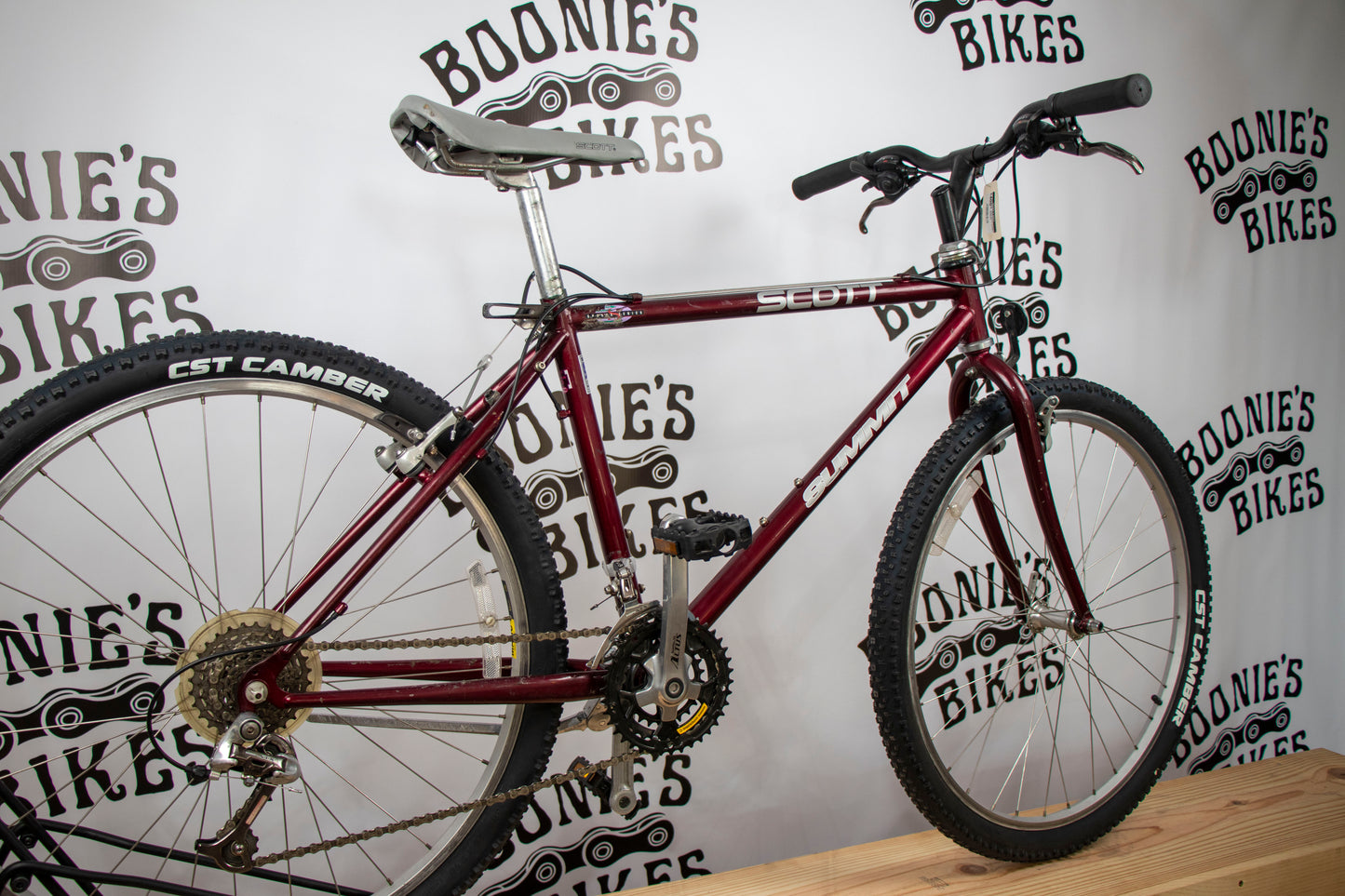 BOONIE'S REFURBISHED Scott Summit