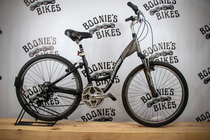 BOONIE'S REFURBISHED Trek Navigator 100