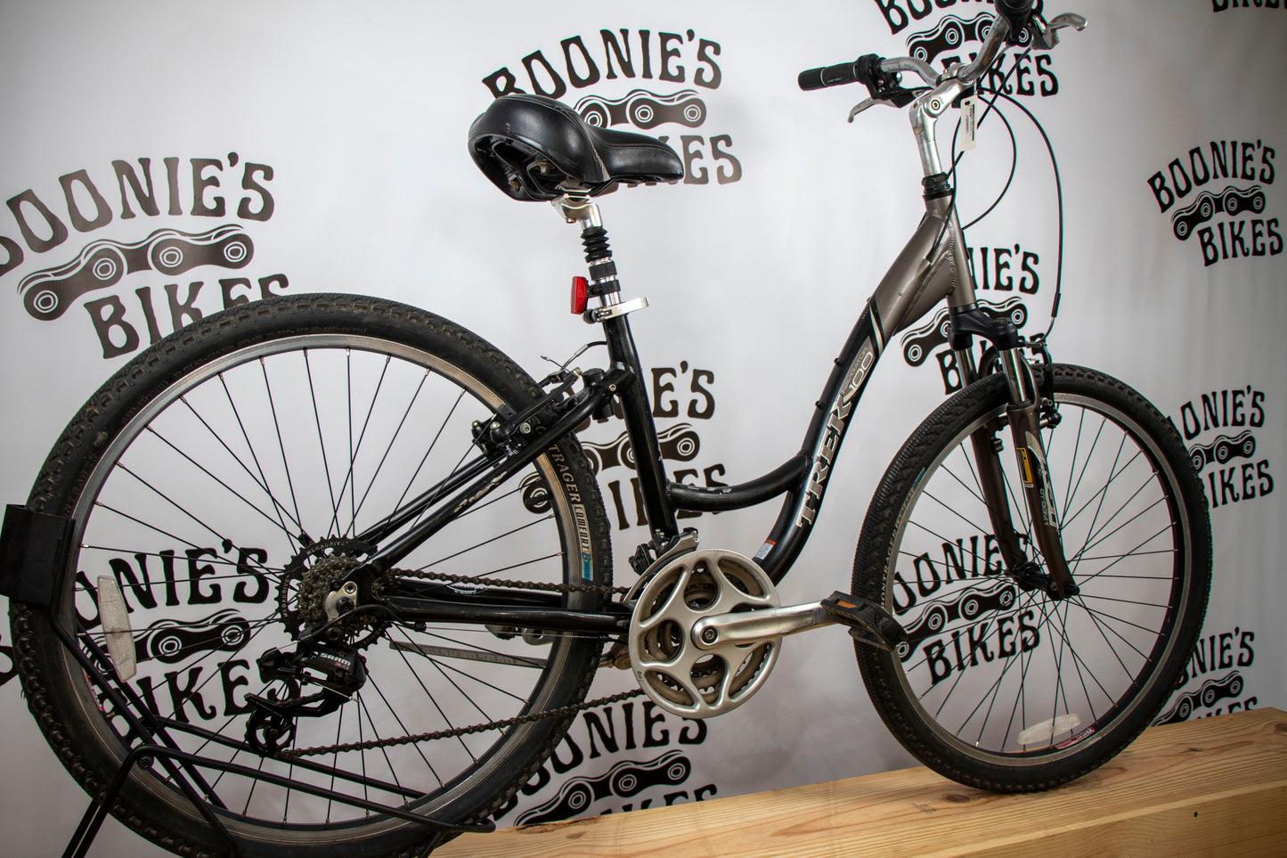 BOONIE'S REFURBISHED Trek Navigator 100