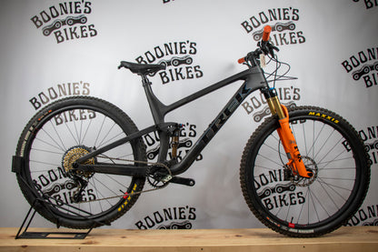 BOONIE'S REFURBISHED Custom Trek Carbon Top Fuel