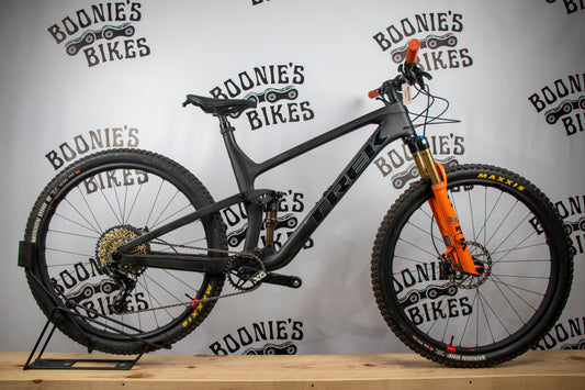 BOONIE'S REFURBISHED Custom Trek Carbon Top Fuel