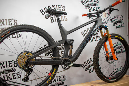 BOONIE'S REFURBISHED Custom Trek Carbon Top Fuel